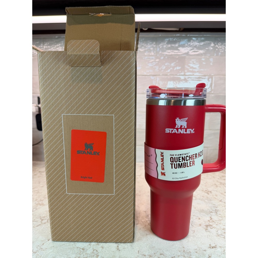 Stanley Quencher H2.0 FlowState Tumbler 40oz Bright Red Insulated Cup with Box